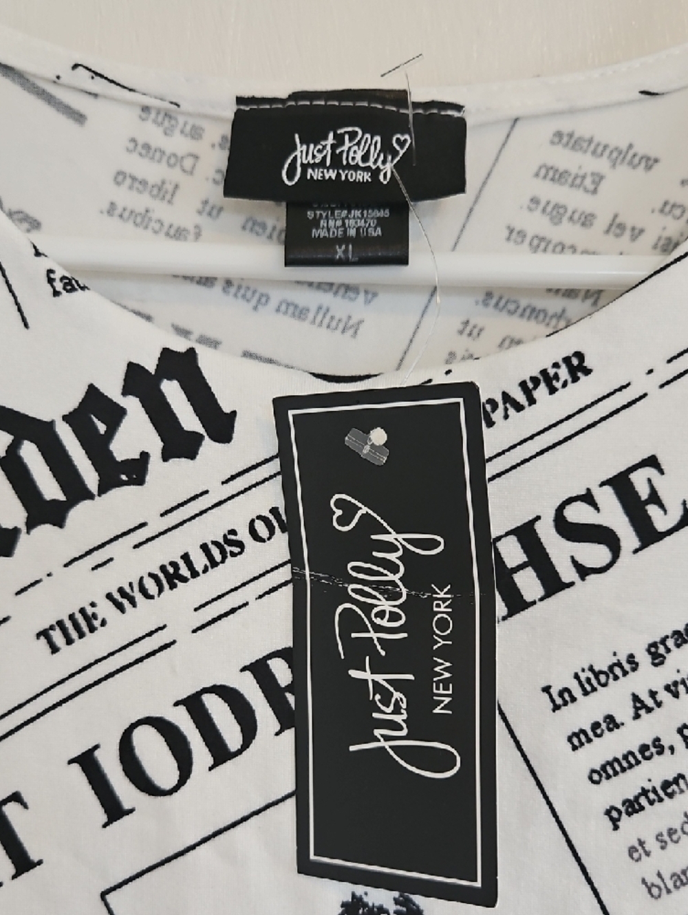 Just Polly White Newspaper Lorem Ipsum Print Short Sleeve Top - Picture 2 of 3
